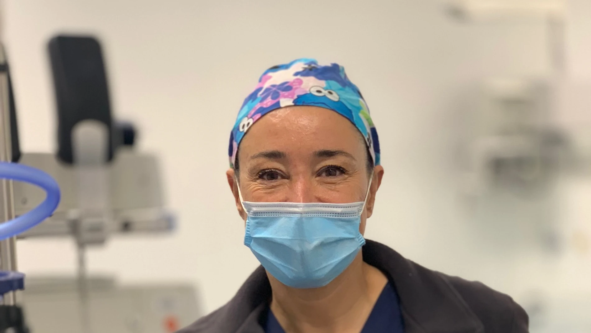 Dra. Cristina Brasó, cirujana plástica especialista en liposucción WAL y en tratamientos de criocontraste térmico.