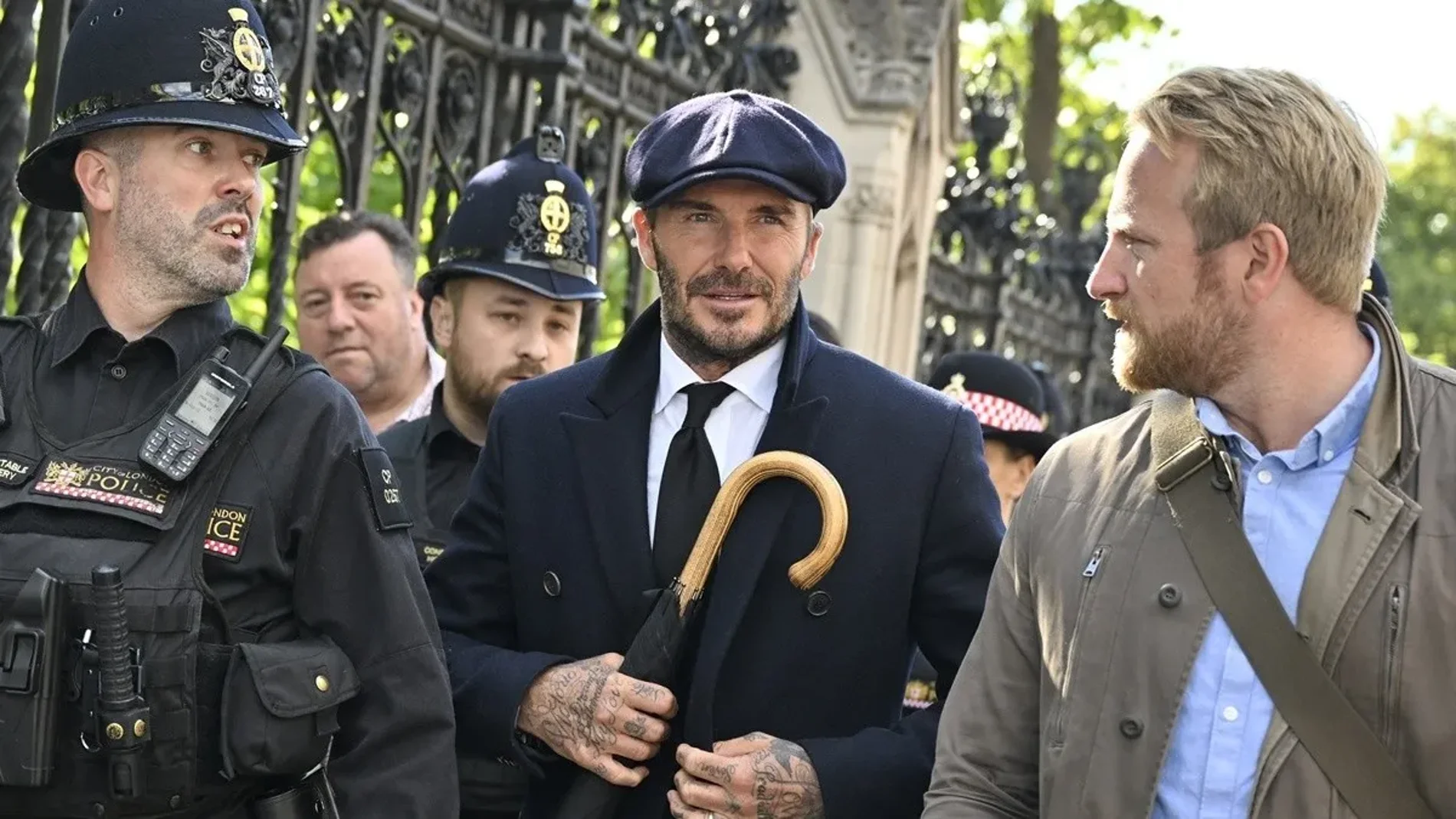 David Beckham se une a la cola para darle el último adiós a Isabel II
