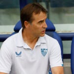 El entrenador del Sevilla Julen Lopetegui durante un partido