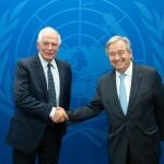 El Alto Representante de la UE para la Política Exterior, Josep Borrell, junto con el secretario general de la ONU, Antonio Guterres