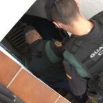 Detenido el prófugo que huyó de la Policía Local de Loja (Granada) con la ayuda de una muchedumbre violenta. GUARDIA CIVIL