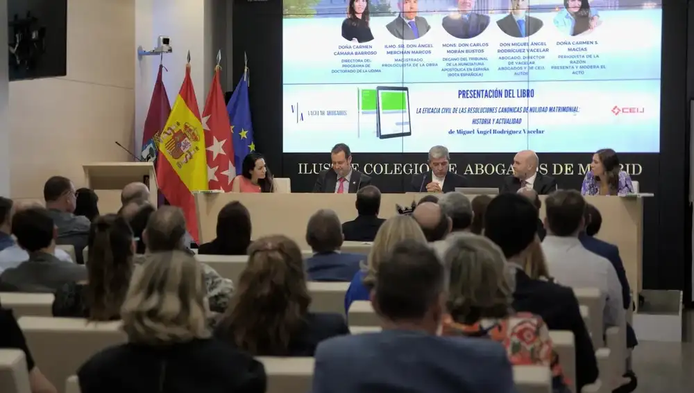 Momento de la presentación del libro en el Colegio de Abogados de Madrid