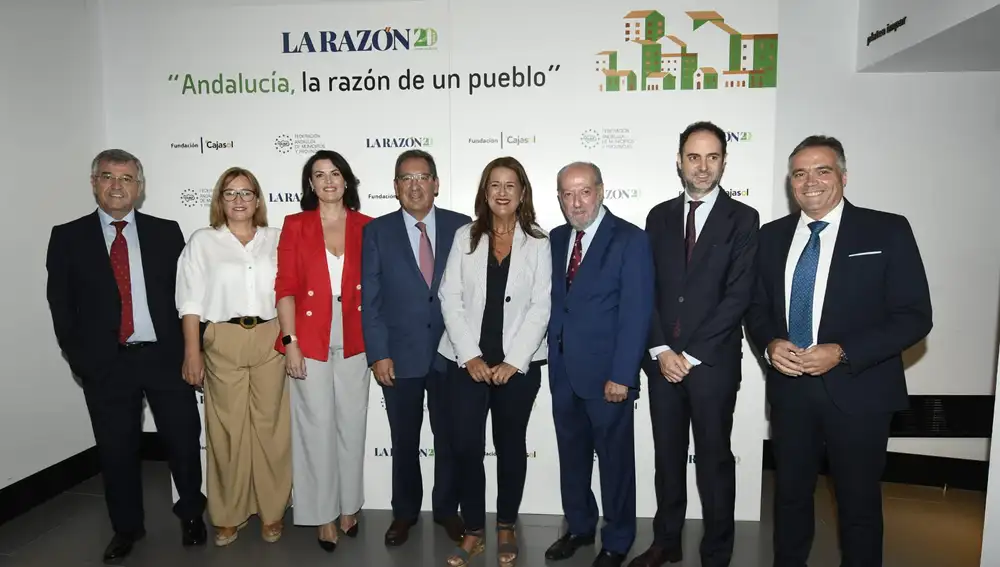 José María García Urbano, Esperanza Pérez Felices, Soraya García Mesa, Antonio Pulido, Sonia Gaya Sánchez, Fernando Rodríguez Villalobos, Pepe Lugo y Manuel García Félix