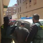 El agresor, detenido por la Guardia Civil