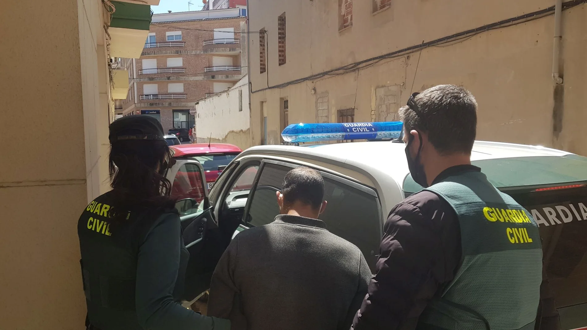 El agresor, detenido por la Guardia Civil