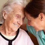Actualmente existen muy pocos tratamientos efectivos para la demencia u otras enfermedades degenerativas como la enfermedad de Parkinson o la esclerosis