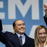 Silvio Berlusconi y Giorgia Meloni, el pasado y el presente de la derecha italiana