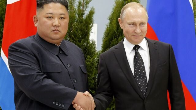 Kim Jong Un y Vladimir Putin en Vladivostok en 2019