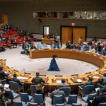  Lavrov se levanta de la mesa en una tensa reunión del Consejo de Seguridad