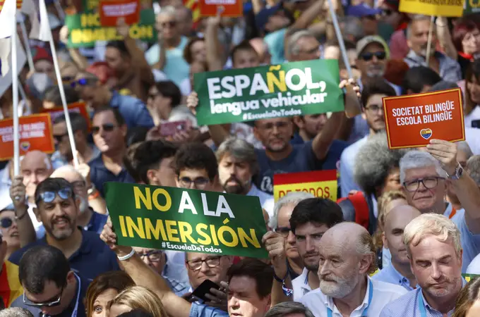 El Parlamento europeo investigará si se margina el castellano en las escuelas de Cataluña 