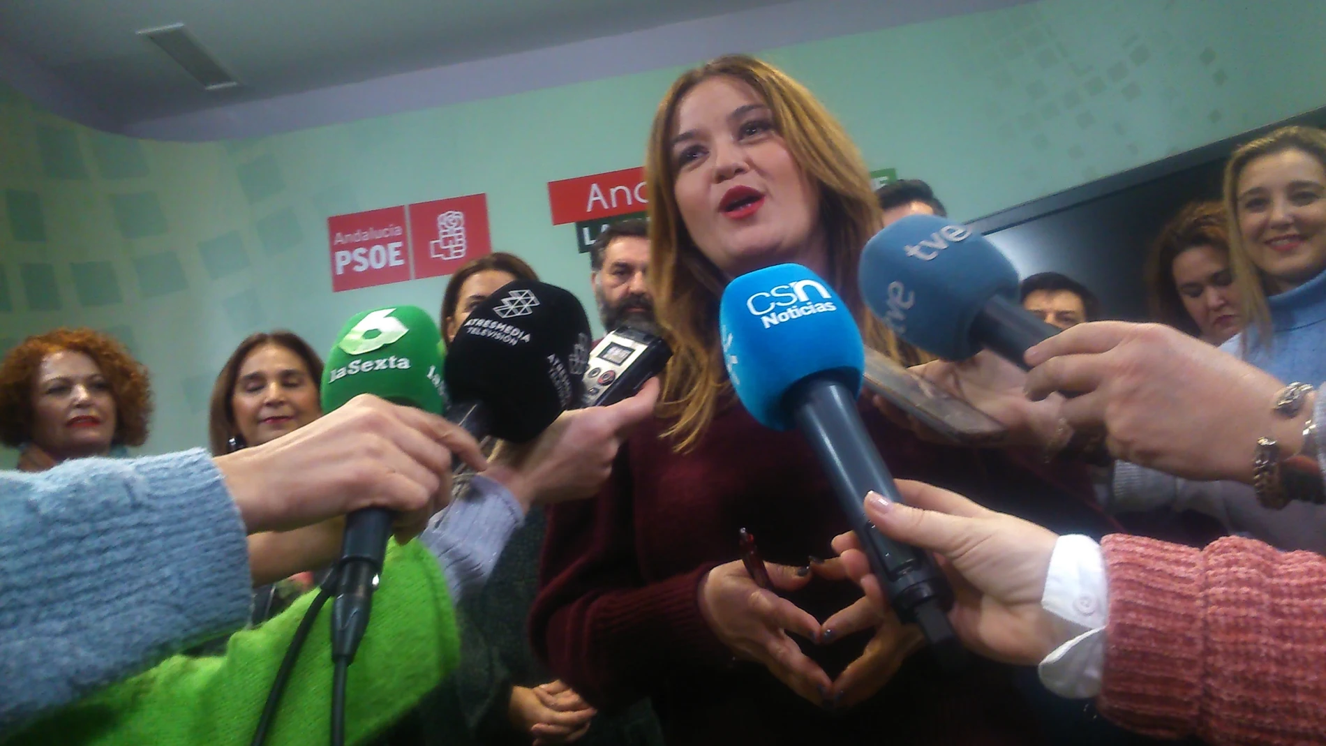 Sevilla.- Verónica Pérez ve "absolutamente anecdóticas" las dimisiones y descarta "una crisis" en el PSOE de Sevilla