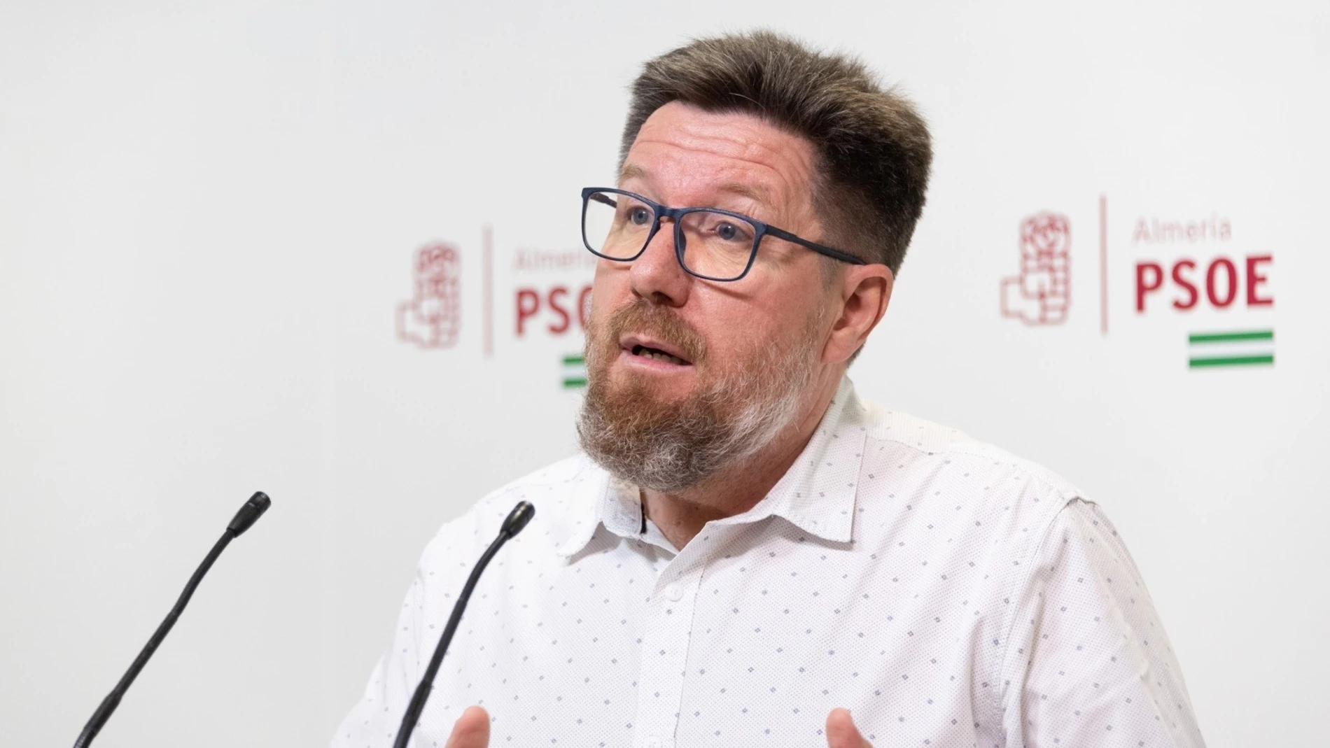 Cvirus.- PSOE-A afea a Moreno estar "solo preocupado por aumentar sus altos cargos" y urge "celeridad" frente a rebrotes