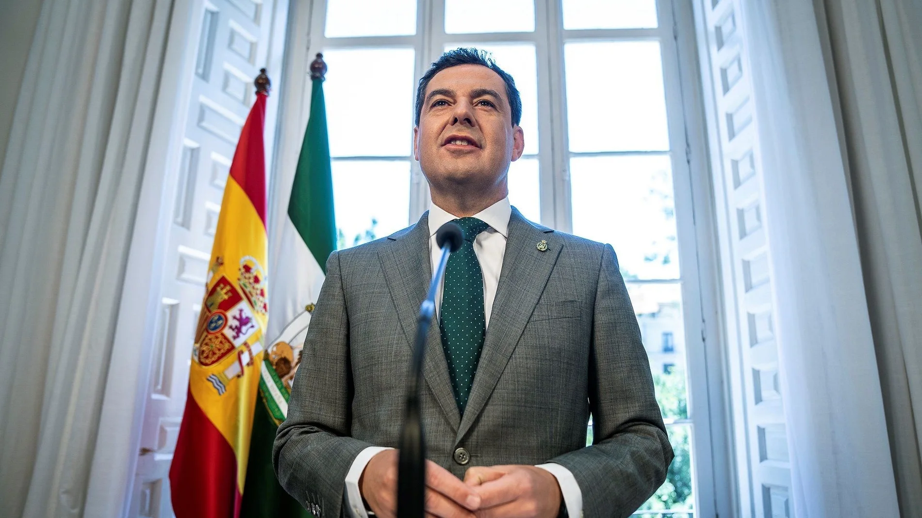 El presidente andaluz, el popular Juanma Moreno, durante su comparecencia de ayer