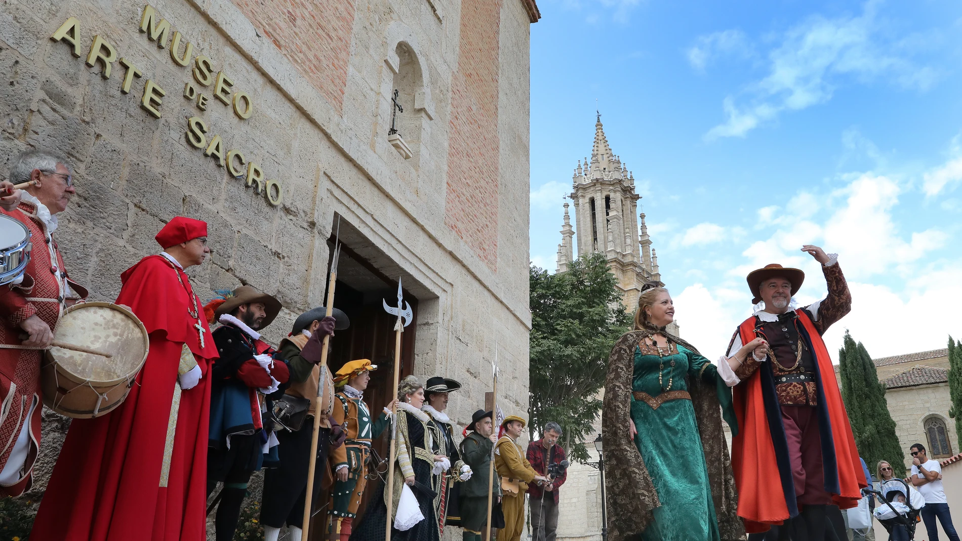 La localidad palentina y su castillo se convierten en ejes históricos tras la firma del traspaso de Valladolid a Madrid de la capital del reino y en la concesión del mercado franco