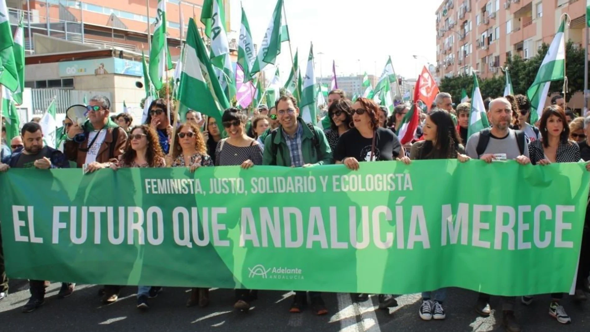 Teresa Rodríguez y Toni Valero encabezaron la marcha del 28F