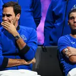 La icónica imagen de Roger Federer y Rafa Nadal que dio la vuelta al mundo