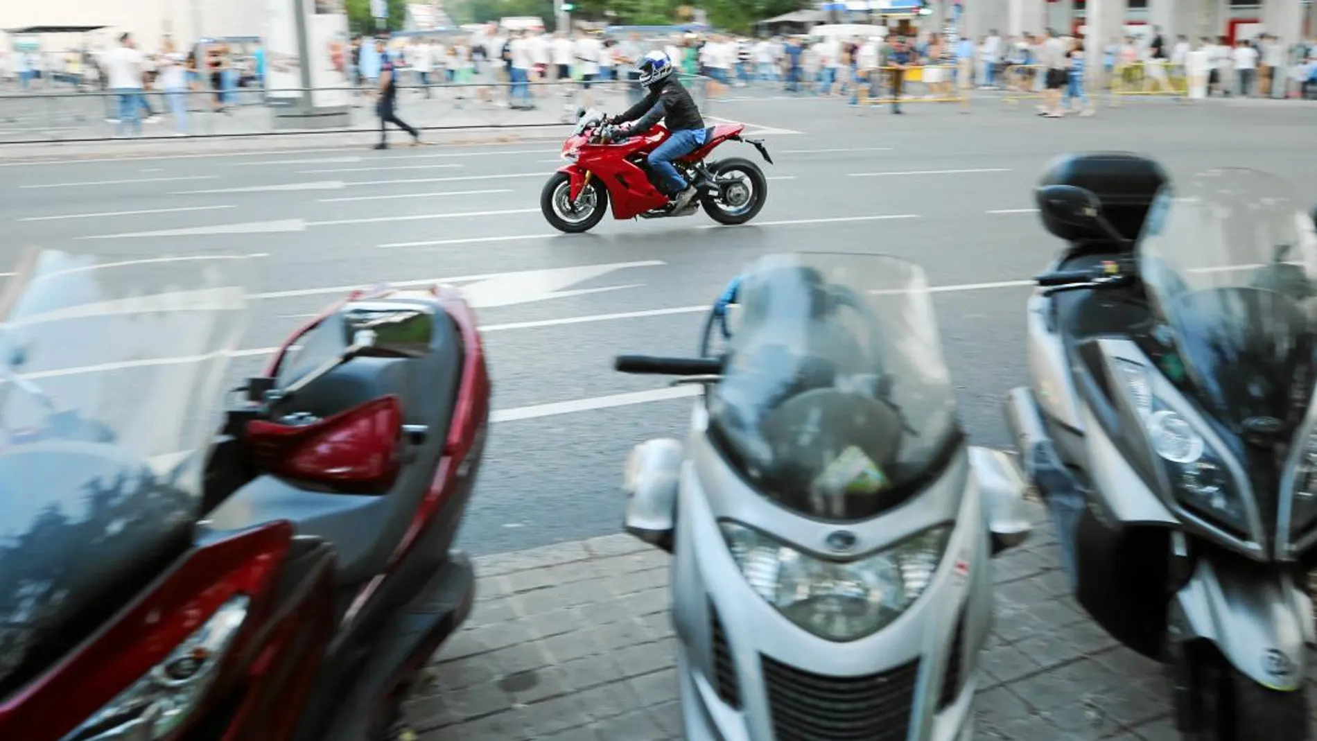 El Ayuntamiento de Madrid creará 14.000 plazas de aparcamiento para motos en los próximos 3 años