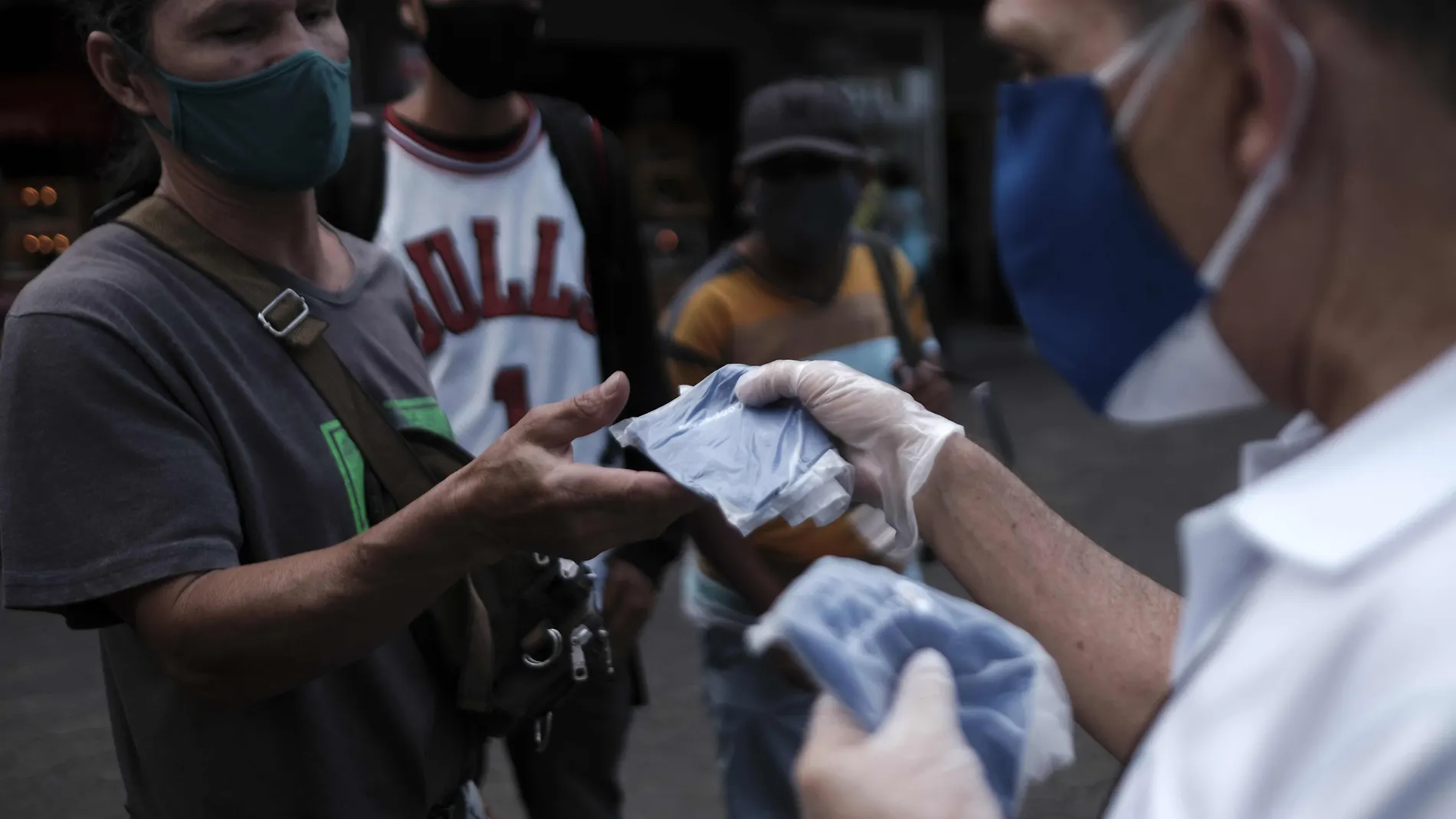 Una solución limpia para las mascarillas (y una ayuda al medio ambiente)