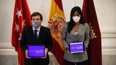 El alcalde, José Luis Martínez-Almeida, y la vicealcaldesa, Begoña Villacís, presentan el proyecto de presupuestos 2021