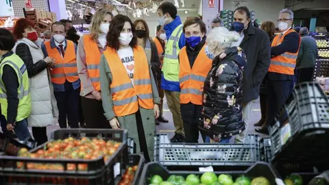 Visita de Díaz Ayuso y Martínez-Almeida a Mercamadrid