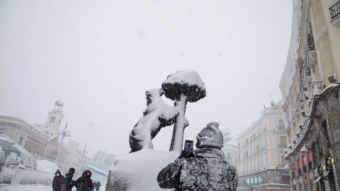 El centro de Madrid nevado por el temporal causado por la borrasca Filomena