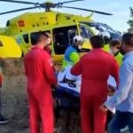 El SUMMA 112 atendiendo a un hombre grave tras sufrir un accidente en Arroyomolinos