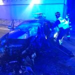 Dos heridos tras chocar con su coche contra una pilar de un puente de Arganzuela