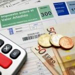 La sexta bajada de impuestos del Gobierno andaluz lleva a Andalucía a subir de la cuarta a la segunda posición en el Índice Autonómico de Competitividad Fiscal de la Tax Foundation