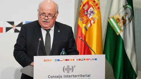 El consejero andaluz de Salud y Familias, Jesús Aguirre, en la rueda de prensa posterior a la reunión del Consejo Interterritorial de Salud