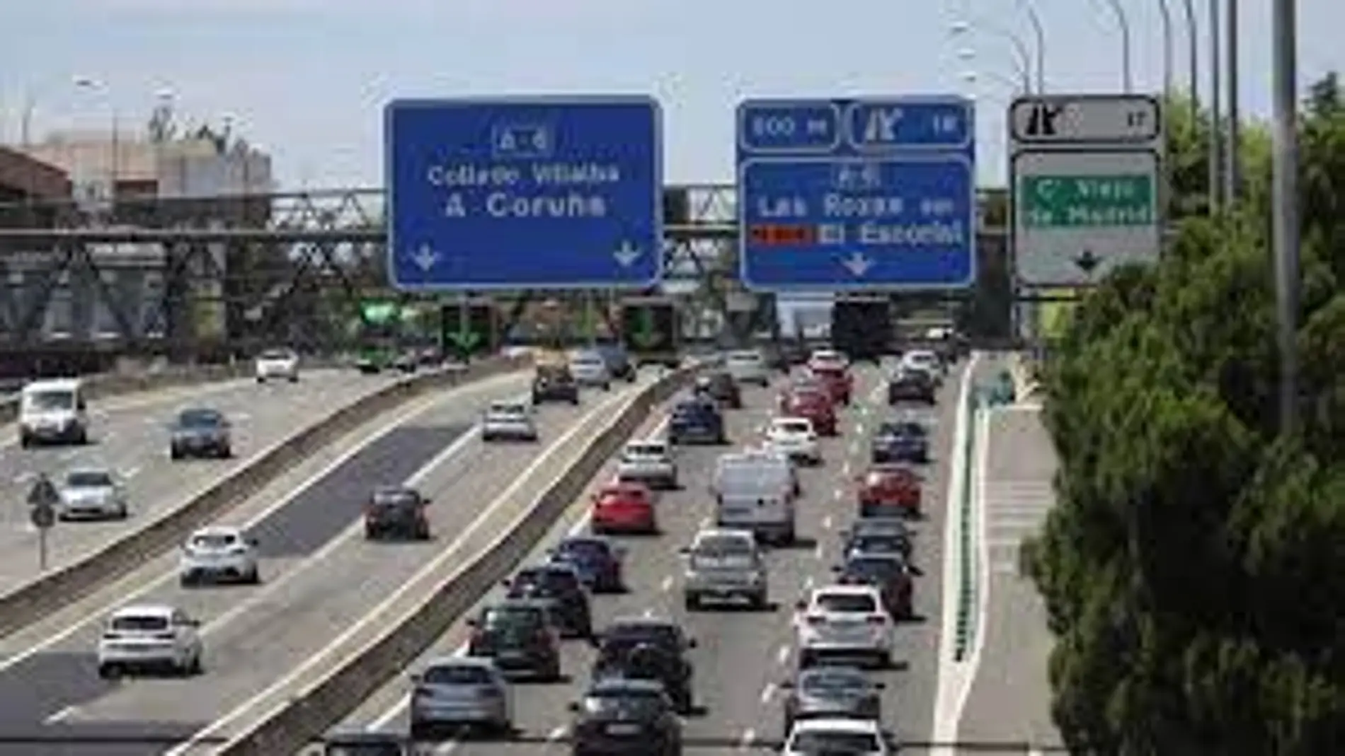 Circulación en la carretera de La Coruña