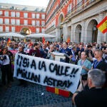 La concentración del 24 de septiembre de 2016 en la Plaza Mayor de Madrid a favor de la calle Millán Astray