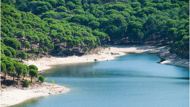 Piscina natural del Pantano de las Presillas en Rascafría