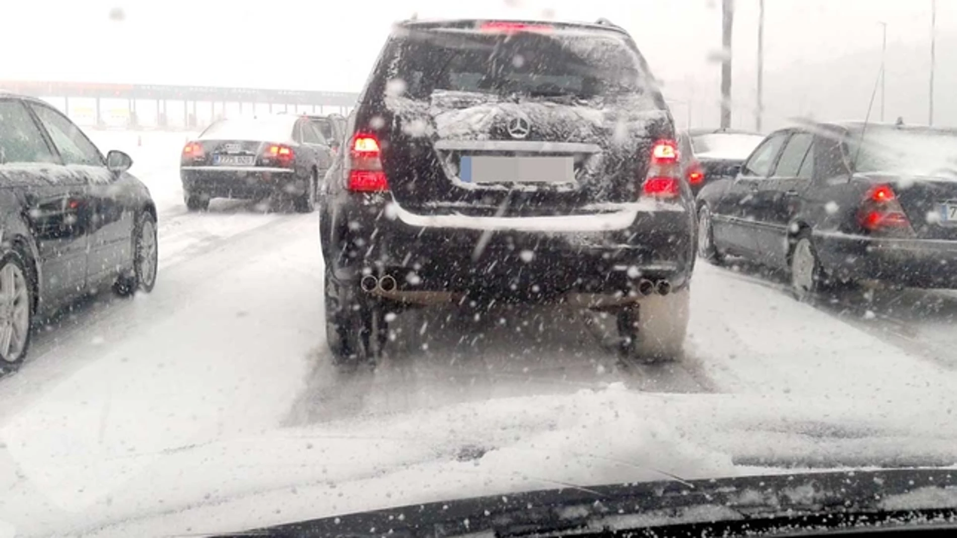Cortada la circulación por nieve en Madrid
