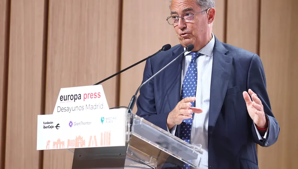 El vicepresidente, consejero de Educación, Universidades y Ciencia, y portavoz del Gobierno de la Comunidad de Madrid, Enrique Ossorio, interviene en un desayuno informativo de Europa Press Madrid