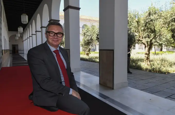 El portavoz andaluz de Vox: «PP y Cs tienen cierta guerra con el socio que los mantiene»