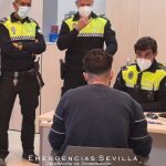 El detenido en dependencias policiales sevillanas