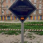 El Ayuntamiento instala seis placas en recuerdo de víctimas del terrorismo en la capital