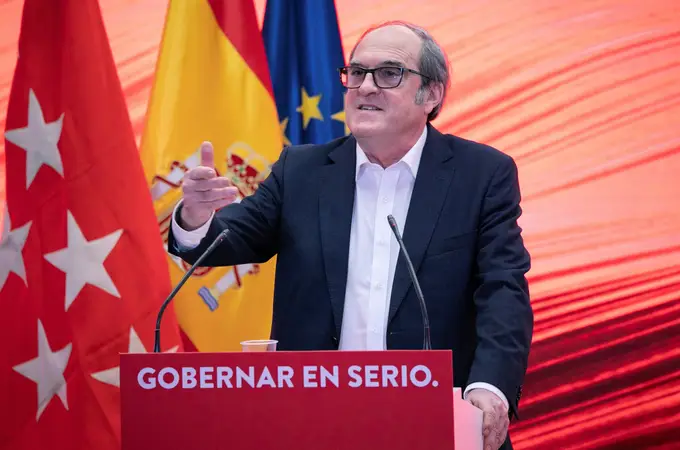 Simancas (PSOE) fracasó con este tema de Alejandro Sanz, ¿y Gabilondo con Loquillo?
