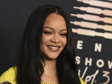 Rihanna cumple años y estos sus looks premamá más recordados