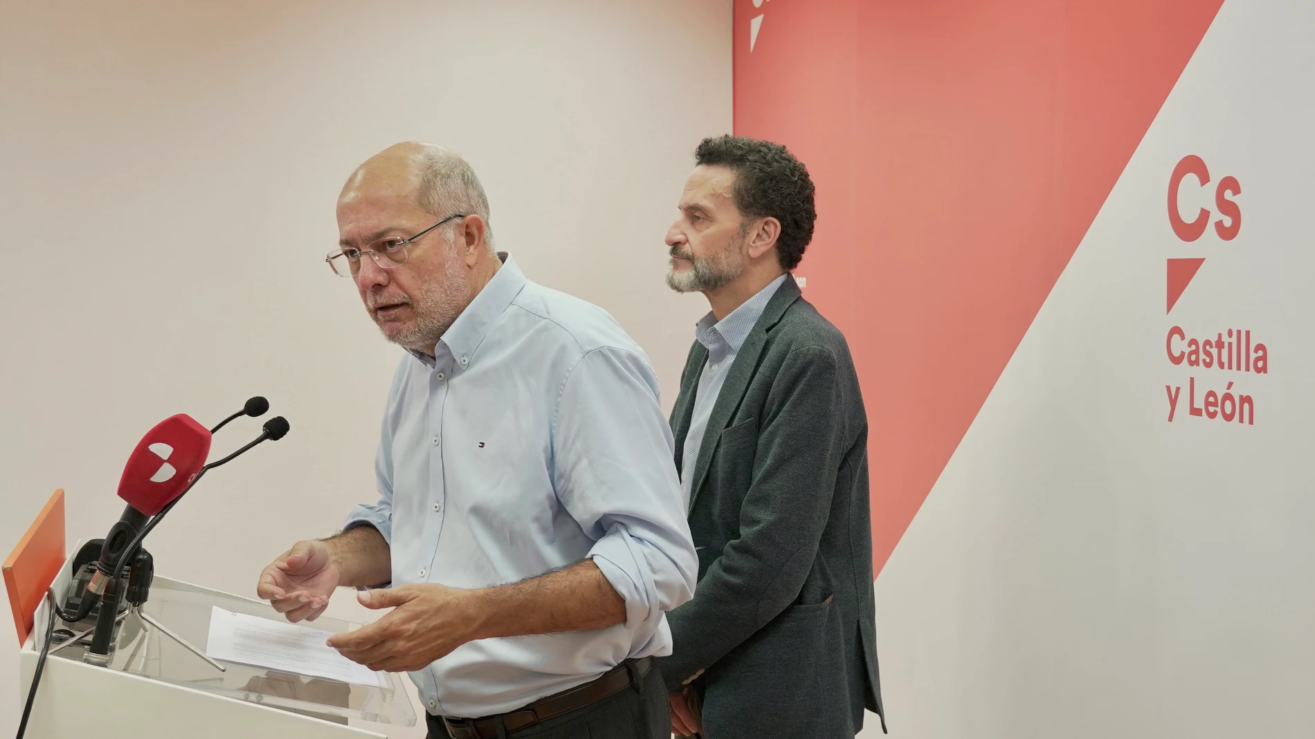 Francisco Igea y Edmundo Bal informan sobre la denuncia contra el presidente de las Cortes