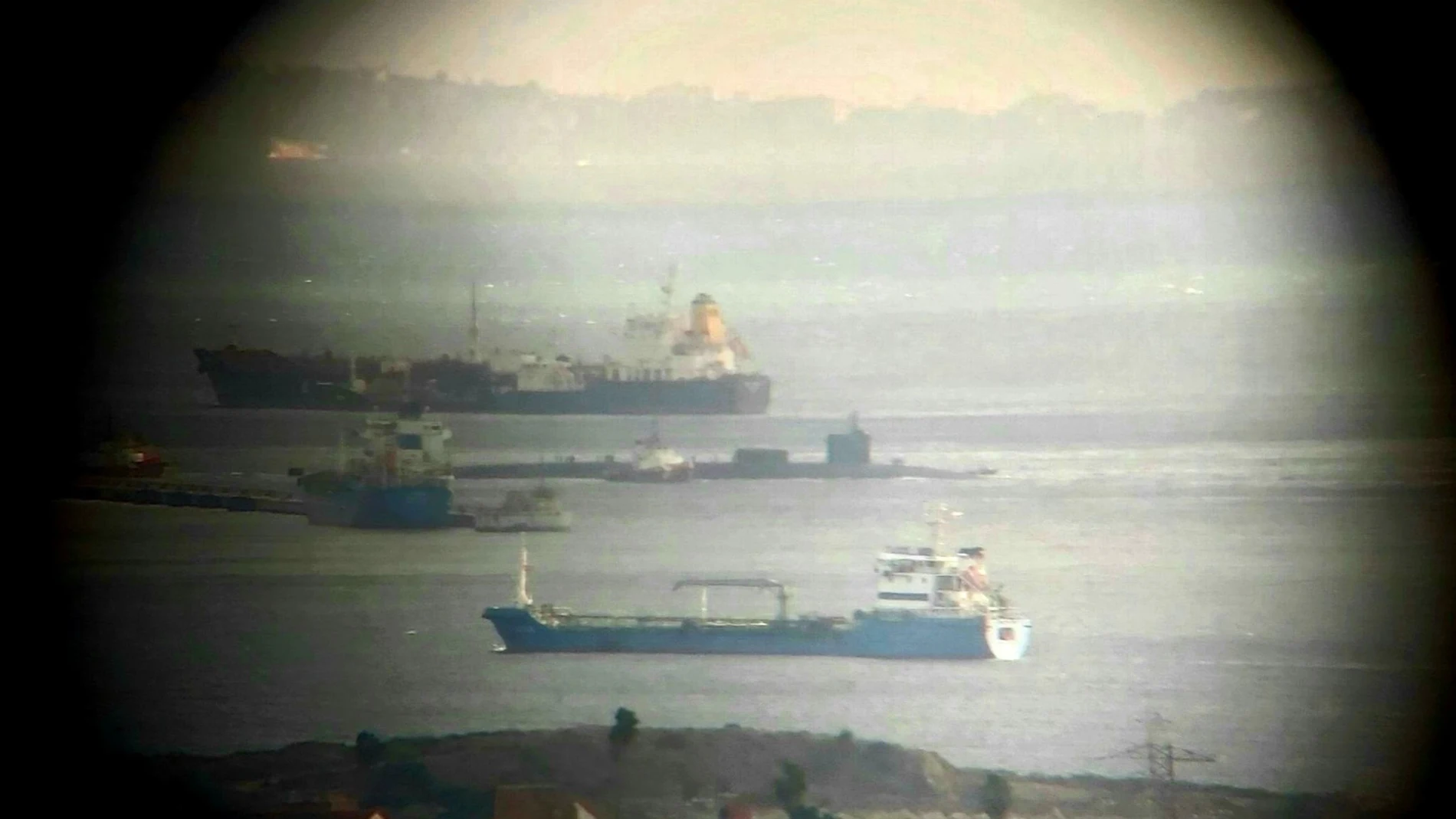 El submarino nuclear 'USS Florida' abandona la base militar de Gibraltar