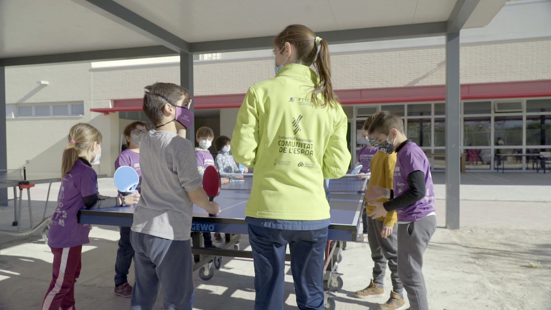 Niños en la clase de Educación Física