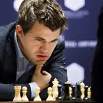  La polemica en el ajedrez continúa: dimite el jefe de Magnus Carlsen por tramposo