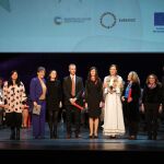 Imagen de los premiados en los European Heritage Awards, entre ellos Nuria Oller, directora del Departamento de Música y Proyectos Digitales de Fundación «la Caixa»