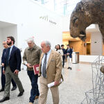 El vicepresidente de la Junta de Castilla y León, Juan García-Gallardo, visita el Museo de la Evolución Humana, acompañado del consejero de Cultura, Turismo y Deporte, Gonzalo Santonja