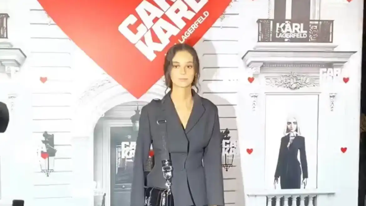 Victoria Federica en la fiesta en París de Karl Lagerfeld.