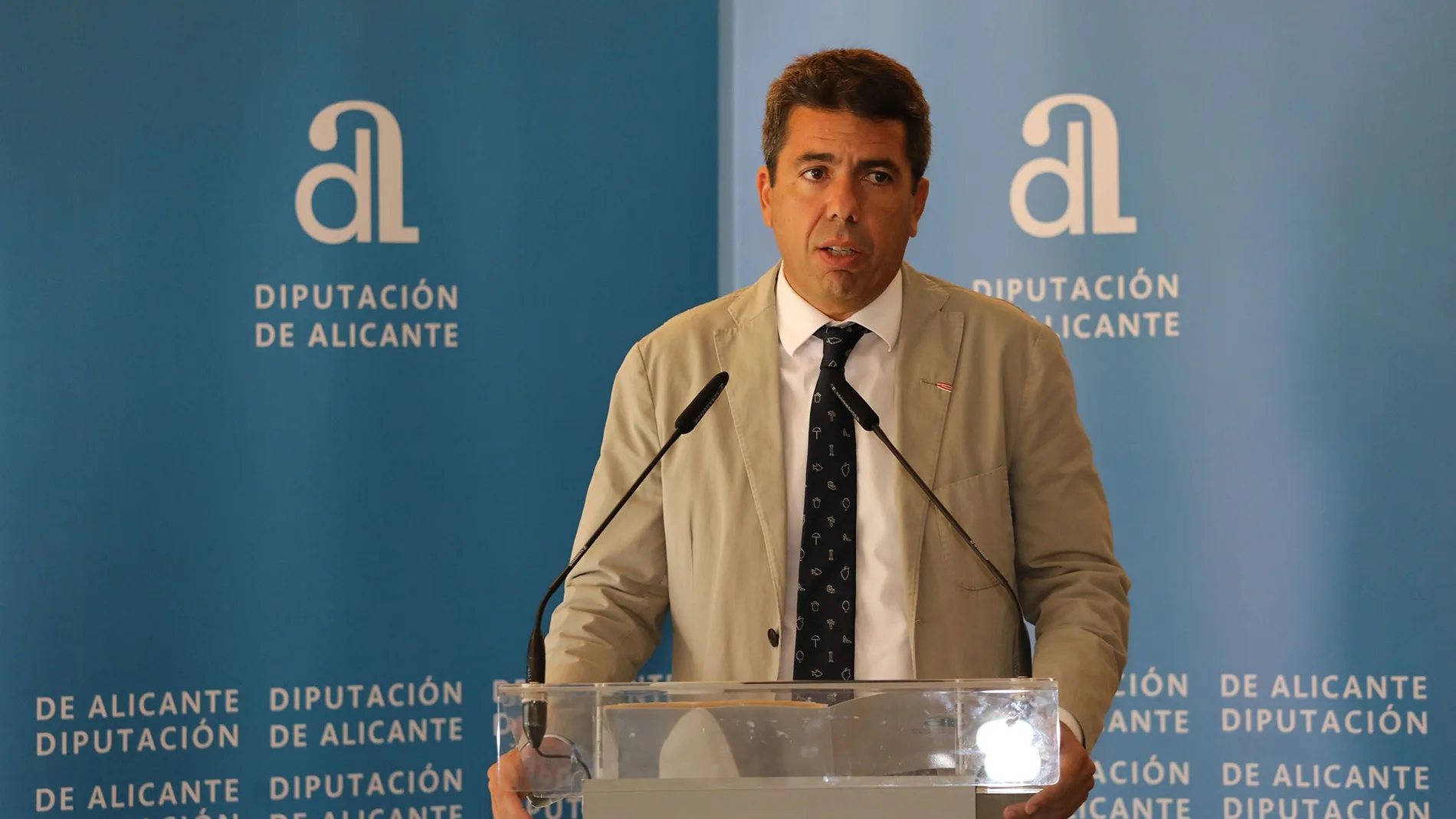 El presidente de la Diputación de Alicante, Carlos Mazón