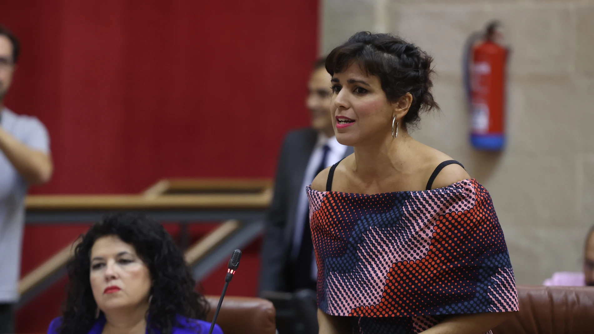 La portavoz del Grupo Mixto-Adelante Andaluía, Teresa Rodríguez, este jueves en el Pleno del Parlamento