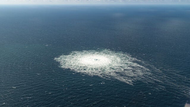 La fuga de gas del gasoducto Nord Stream 2 en el mar Báltico, en la isla danesa de Bornholm, el pasado 27 de septiembre