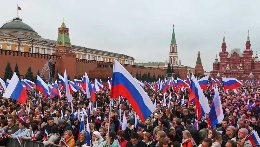 Baño de masas de Putin en Moscú: decenas de miles de rusos celebran la anexión de las cuatro regiones de Ucrania